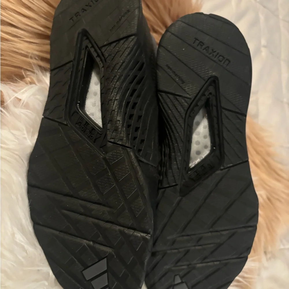 ADIDAS MALE BLACK SNEAKERS.